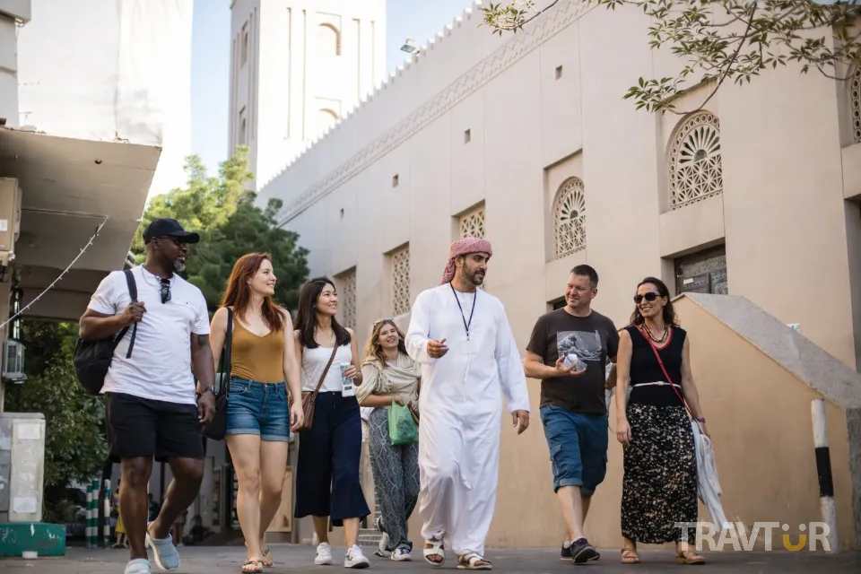 Old Dubai street market walking tour