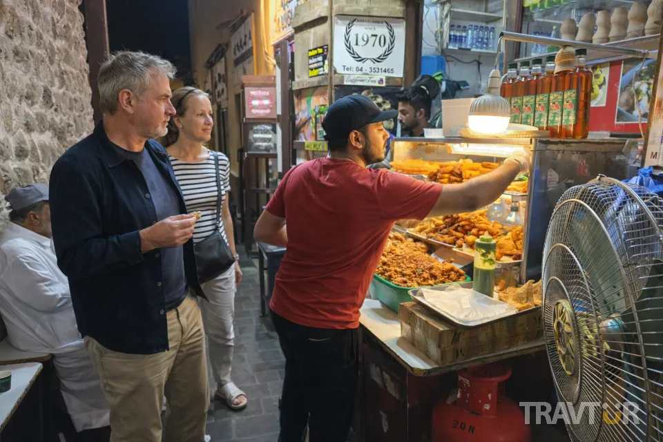 Semi-private Dubai street food tour