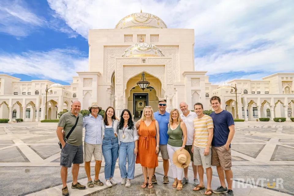 Dubai in October and November tour - Abu Dhabi City Tour with Qasr Al Watan Ticket