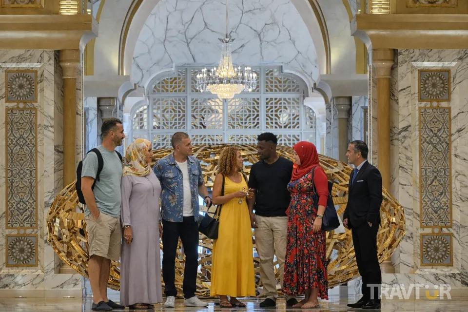 Qasr Al Watan Abu Dhabi tour gallery image