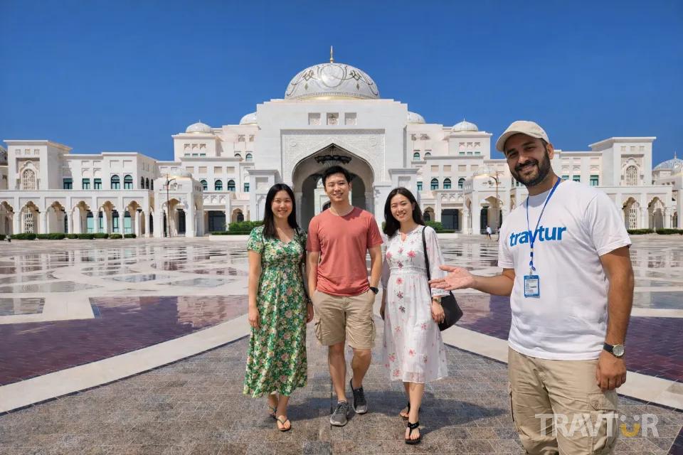 Qasr Al Watan Abu Dhabi tour gallery image